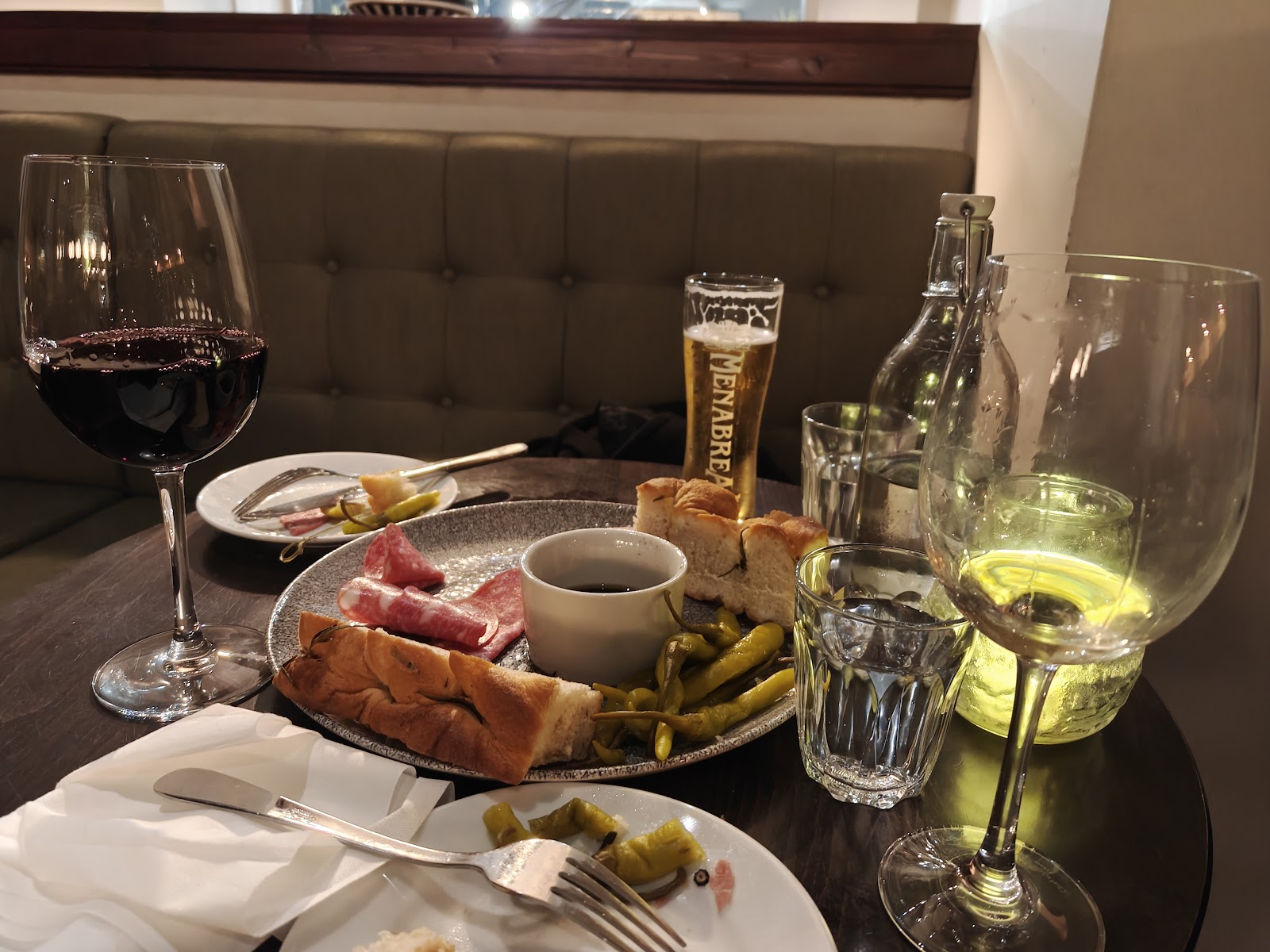 Malo - Wine & Negroni Bar thumbnail 3