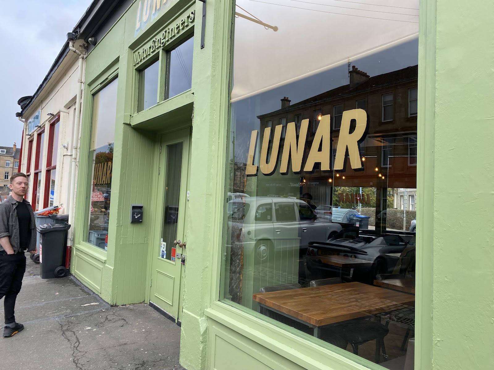 Lunar Wine & Cocktail Bar