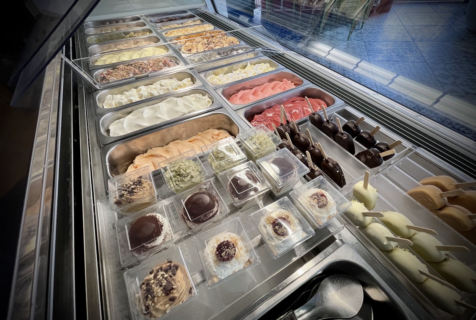 Blue Ice Cafe'
